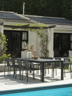 HESTEHAVETable de jardin HESTEHAVE l95xL205/275 noir