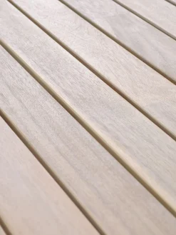KOLLEN + GAMMELBYKOLLEN L205 table acacia + 4 GAMMELBY chaises gris