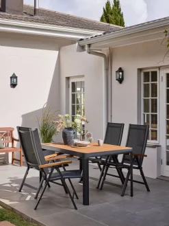 SIRDAL + SIRDALSIRDAL L149 table eucalyptus + 4 SIRDAL chaises gris