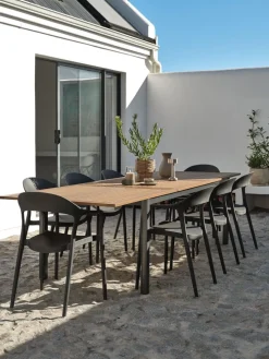 ULBJERG + NANNESTADULBJERG L214/297 table eucalyptus + 4 NANNESTAD chaise