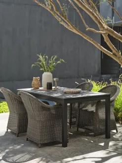 VATTRUP + GAMMELBYVATTRUP L172/276 table noir + 4 GAMMELBY chaises gris